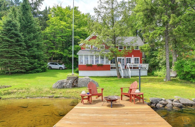 Authentic 1912 Adirondack Lake Camp w/Fire Pit