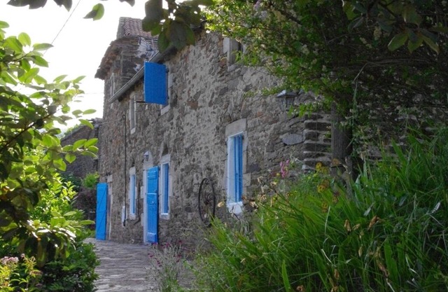 Authentic 19th century house near Vans