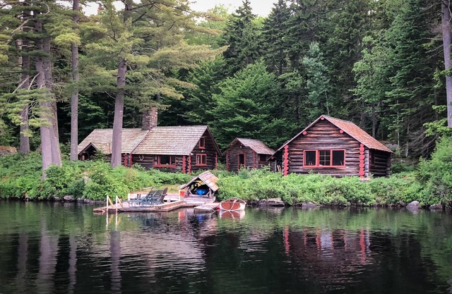 Authentic Adirondack Experience Lakeside Log Cabins