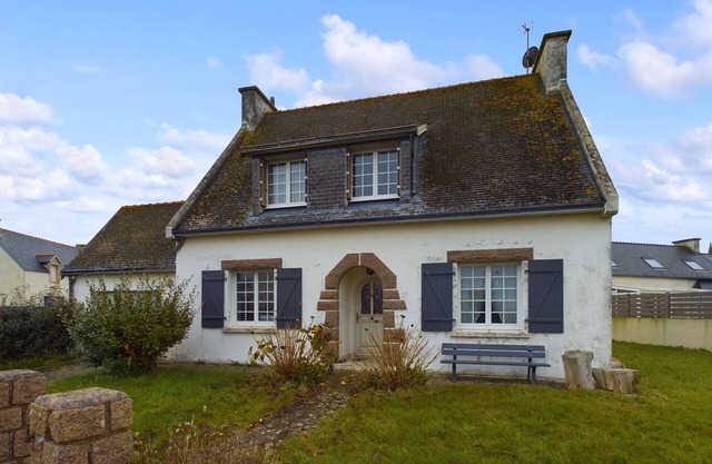 Authentic Breton house for 6 in Plovan