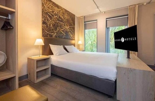 Authentic Historic Room in Refurbished Warehouse Near Mien Ruys Gardens