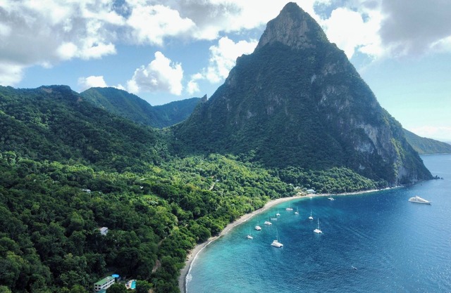 Authentic St. Lucian Experience at Prestigious 2-bed Villa - Colibri Cottage