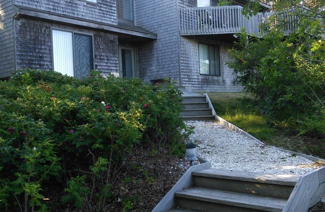 Available Now! Desired Private Setting, Bay Views, Walk to Beach, Cobb Farm