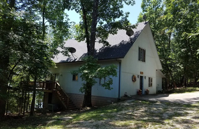 Avery Acres-Lakefront/Lakeview with lots of Wildlife - Easy Walk to Water