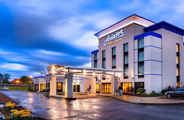 Aviator Hotel & Suites South I-55, BW Signature Collection