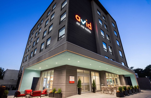 avid hotel Brooklyn Dyker Heights by IHG