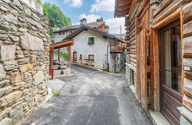Awesome apartment in Brusson Vollon AO