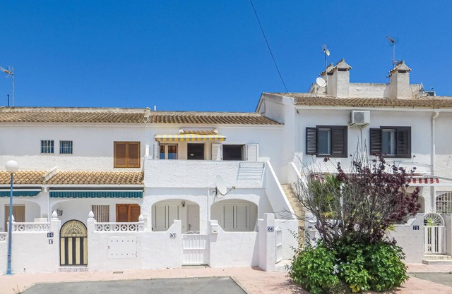 Awesome apartment in Torrevieja