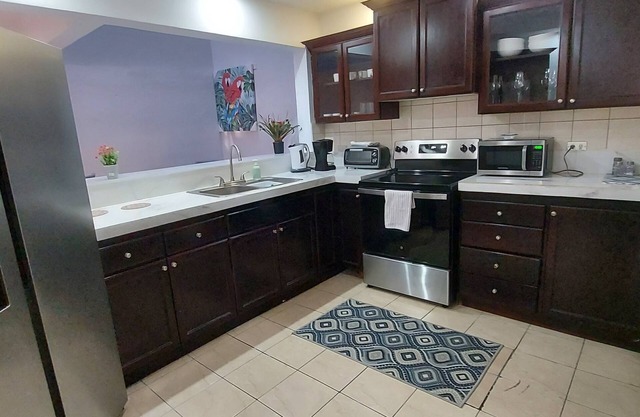 Awesome condo steps from Cariari golf Club, SJO airport and many restaurants
