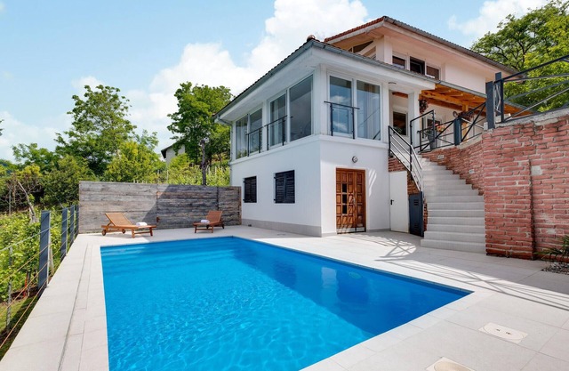 Awesome home in Donja Reka with WiFi