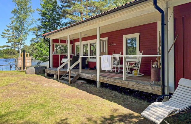 Awesome home in Hultsfred with sauna
