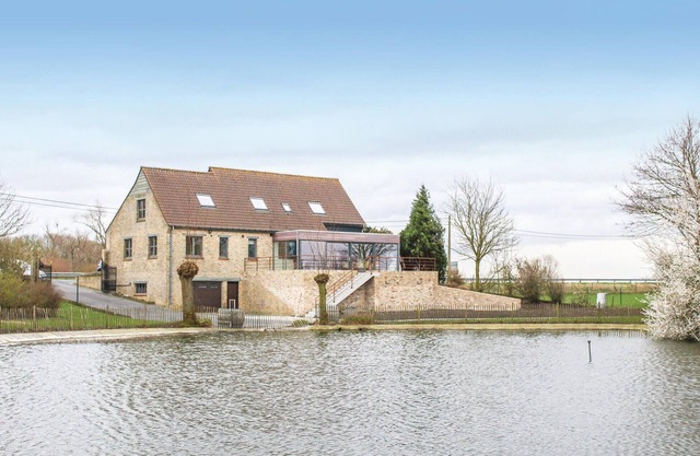 Awesome home in Lo-Reninge with WiFi