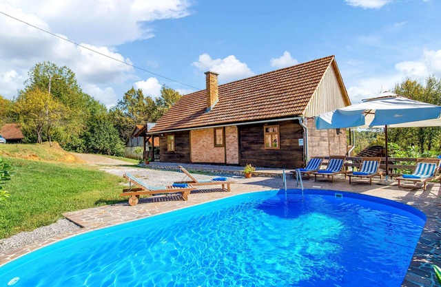 Awesome home in Ribnik