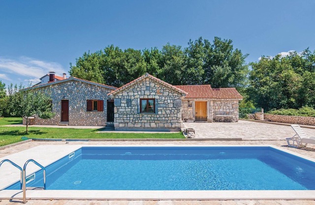 Awesome home in Zadar with kitchen