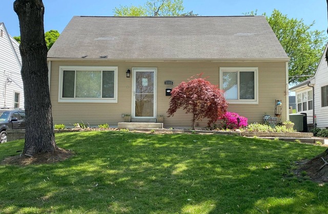 Awesome house in sought after area!