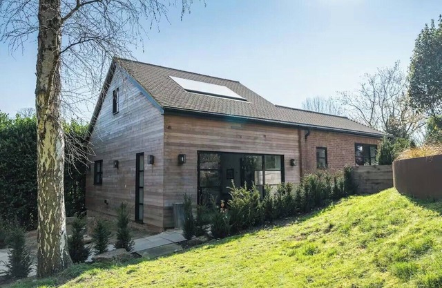 Aylesford-House-Sleeps 2 & 1 infant-Parking-Garden
