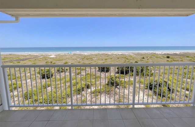 Azure Waves- Oceanfront 4br condo w/2 pools, tennis court, and ocean views