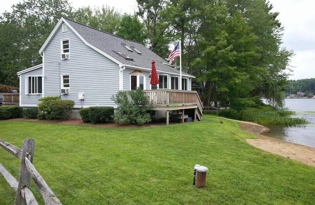 *~Baboosic Lake Waterfront Rental~*
