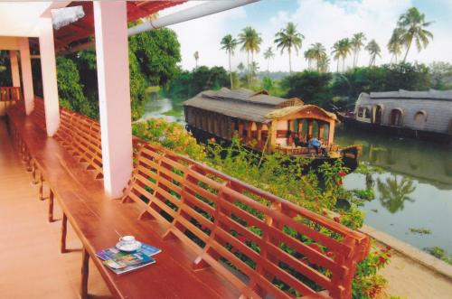 Backwater Breeze