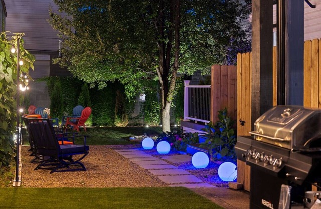 Backyard Escape Minutes From Downtown, Fenced Yard