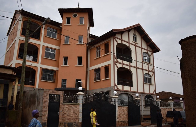 BAFOUSSAM HEART OF CITY 2P FURNISHED ANY COMFORT: RESIDENCE VICYMA
