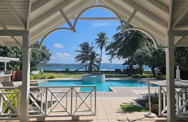 'Bago Breeze' a blissful 4-bdrm villa by the Sea