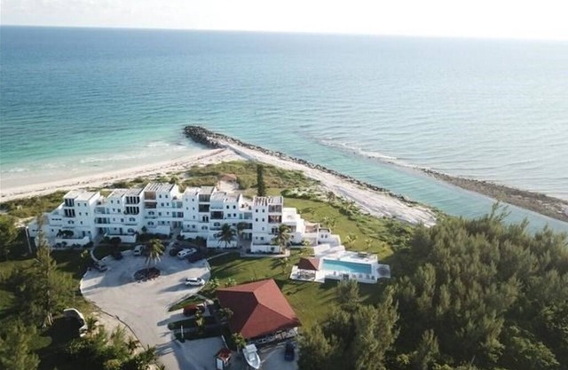 Bahamian Beachfront Paradise, directly on the beach!