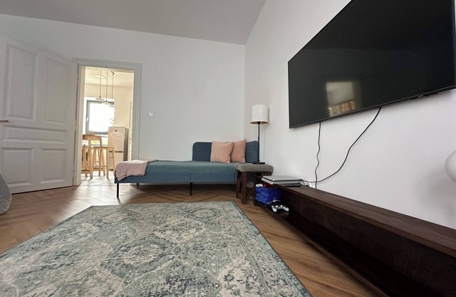 Balaton villa with garden, 5 km from Hévíz thermal bath, 2 bikes, PS provided.