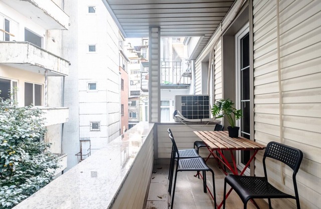 Balcony Flat Designed Ottoman Style in Nisantasi
