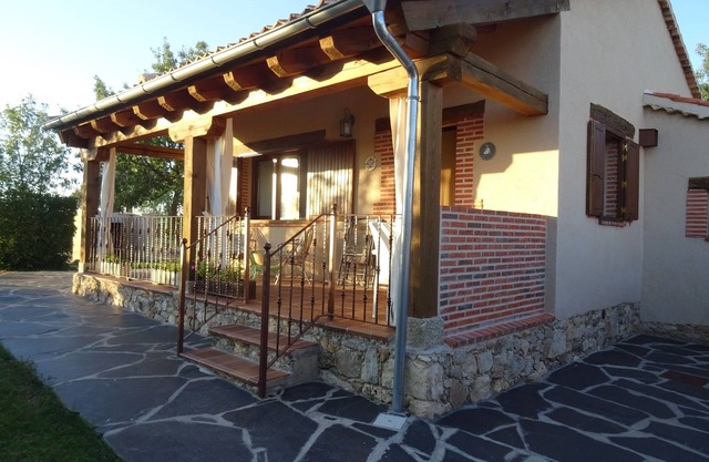 Balcony of Nut II: 600 m2 private garden, wifi, barbecue, fireplace, pets.