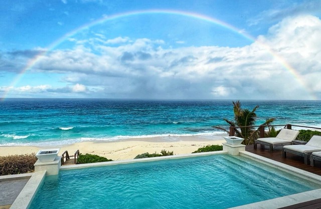 Bali Style Luxury Beach Front Pool Home with Amazing Views. 5 BR, 5.5 baths