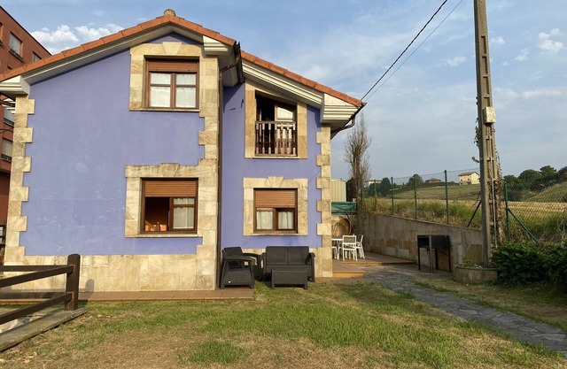 Balmori House in El Peral