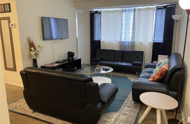 Baltimore 1 bedroom apartment close to all major sites, business & destinations