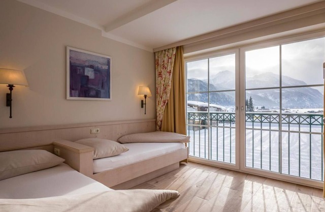 Bambini suite Mickey (WI oSKI ab7) - Familienparadies Sporthotel Achensee
