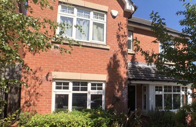 Banbury sleeps 10, easy access to Silverstone, NEC, Blenheim, Oxford & Stratford