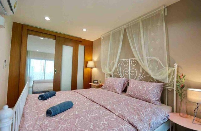 Bangkok City Home King size bed BTS, WiFi *Pick up