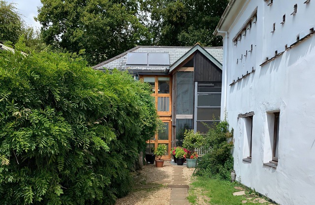 BARBERRY BROOK, pet friendly, luxury holiday cottage in Dittisham