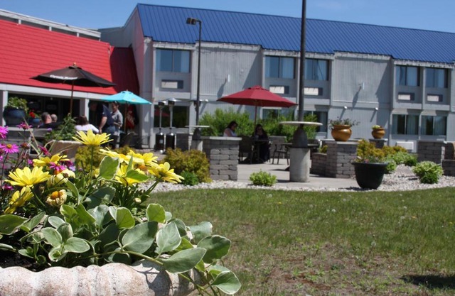 Barkers Island Inn Resort & Conference Center