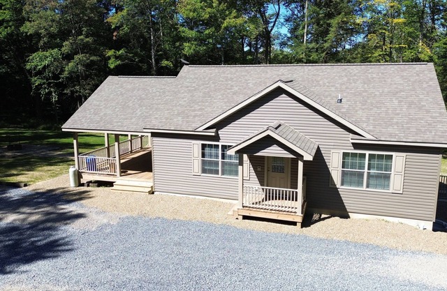 Barr Top Lodge - Newly Constructed in 2023, Secluded and Remote in the Elk Range