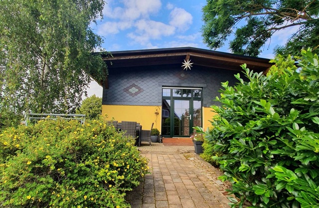 Barrier-free vacation property - vacation complex with playground