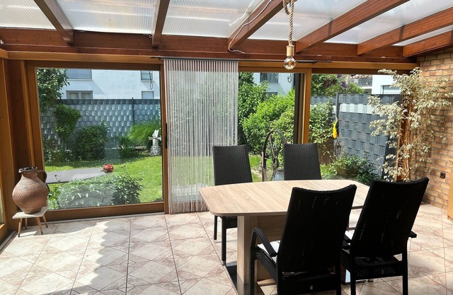 Barrier-free vacation home with garden near Cologne