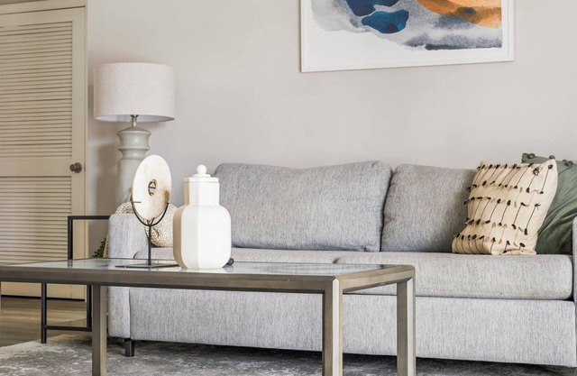 Barsala l Chic 1BR at The Brookwood – Saltwater Pools & More