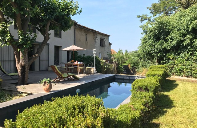 Bastide XVIIe. less than a mile away from the sea