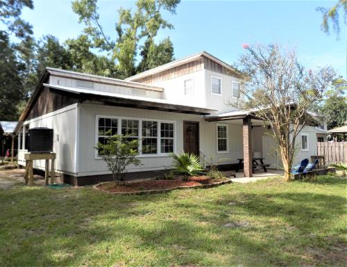 Bay Cottage Retreat