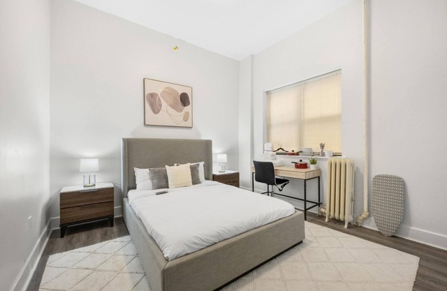 Bay Ridge Bliss: Chic Apt. in Brooklyn