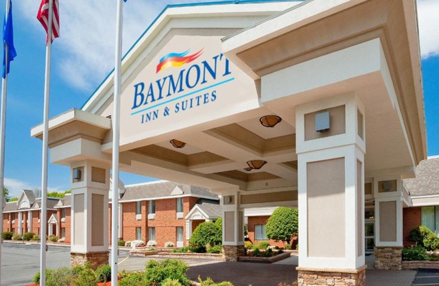 Baymont by Wyndham East Windsor Bradley Airport