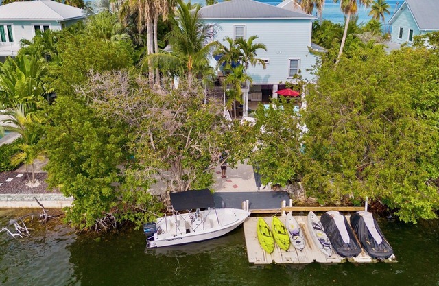 *BAYPOINT OASIS @ BAY POINT* Waterfront Home & Pool + LAST KEY SERVICES…