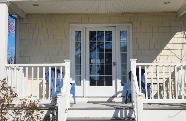 BAYSIDE BUNGALOW