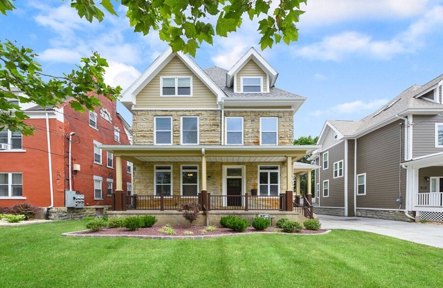 BBQ+Netflix+9Bedrooms+Free Parking Near Bakery Sq.