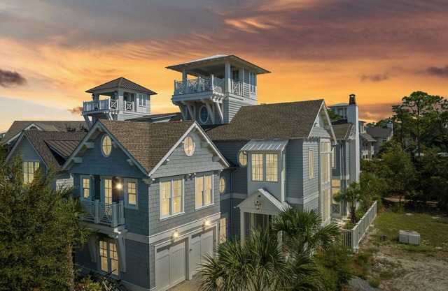 Beach Bear Cottage - Watersound, Gulf Views, Private Pool, Bikes, & Golf Cart